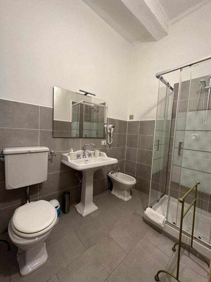 Residence Amalia Guelfa Firenze Esterno foto