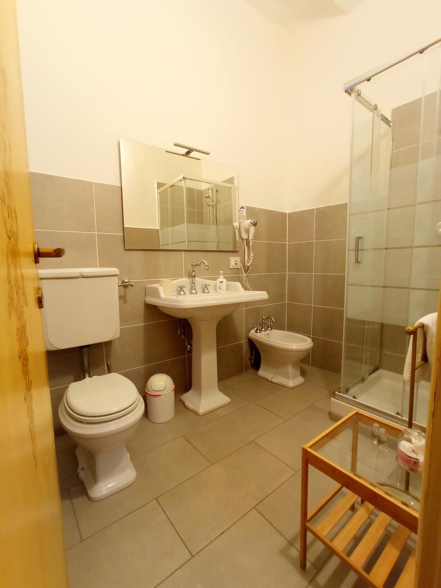Residence Amalia Guelfa Firenze Esterno foto