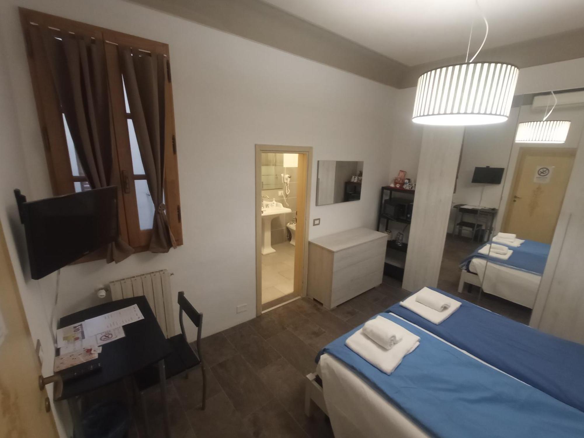 Residence Amalia Guelfa Firenze Esterno foto