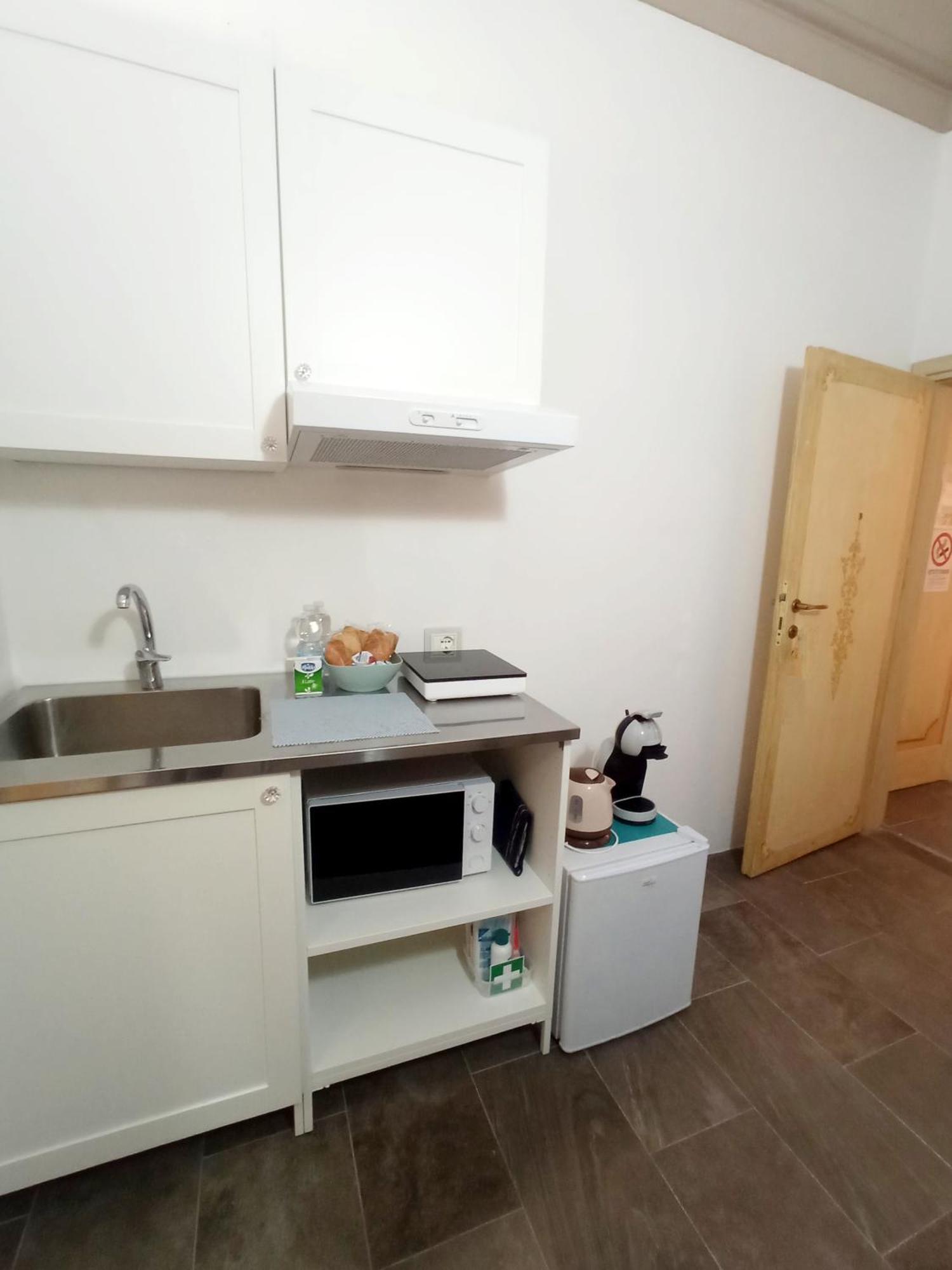 Residence Amalia Guelfa Firenze Esterno foto